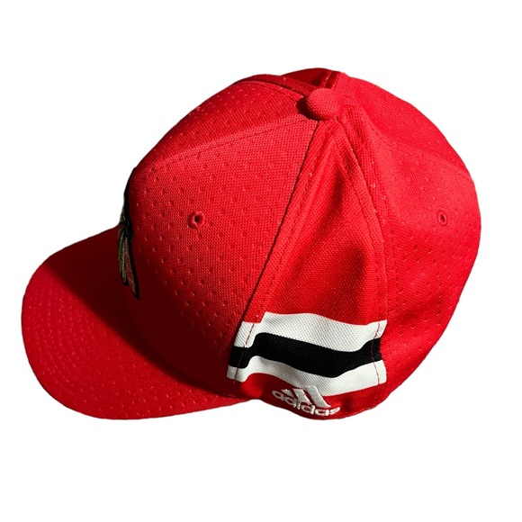⭐️ Chicago Blackhawks  fitted Hat large / XL ⭐️ - Picture 2 of 5